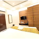 Premium B N K Grand Varanasi - Fully Air Conditioned Hotel With Lift And Wifi Facility