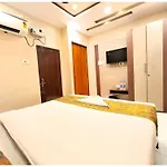 Premium B N K Grand Varanasi - Fully Air Conditioned Hotel With Lift And Wifi Facility